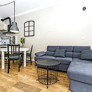 Apartament Four - Neptun Park By Oneapartments, Gdańsk